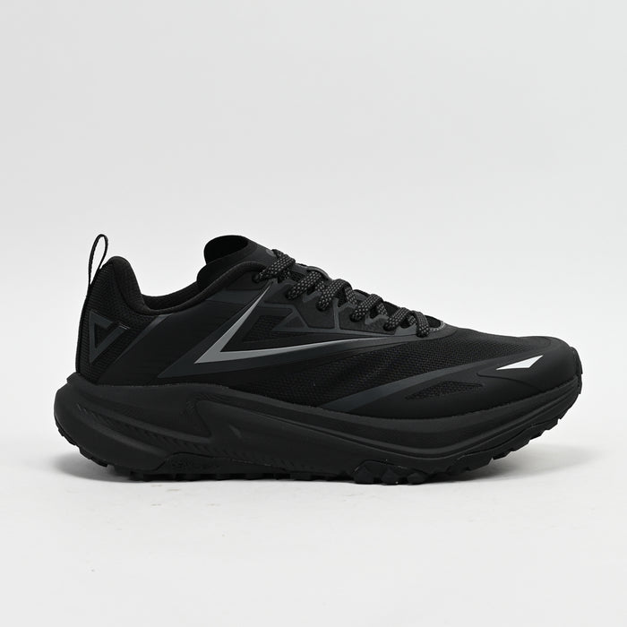PEAK FOOTWEAR