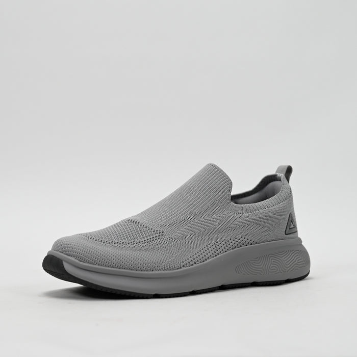 PEAK FOOTWEAR