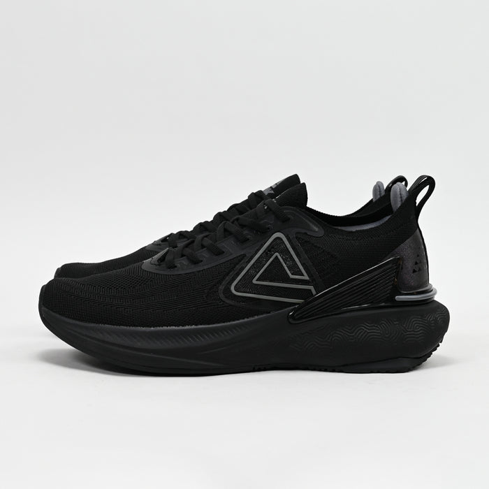 PEAK FOOTWEAR