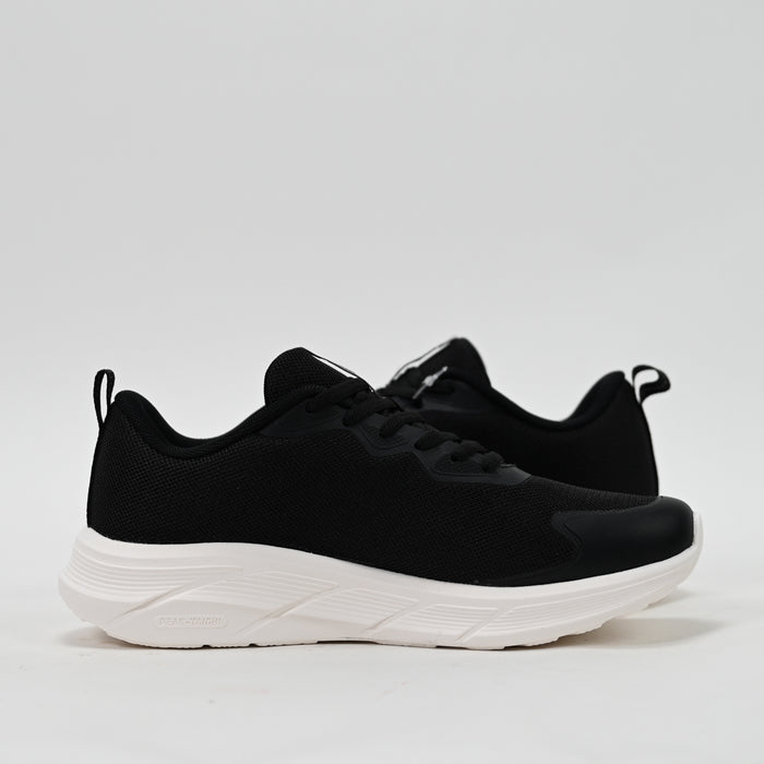 PEAK FOOTWEAR
