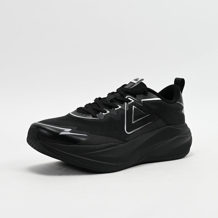 PEAK FOOTWEAR