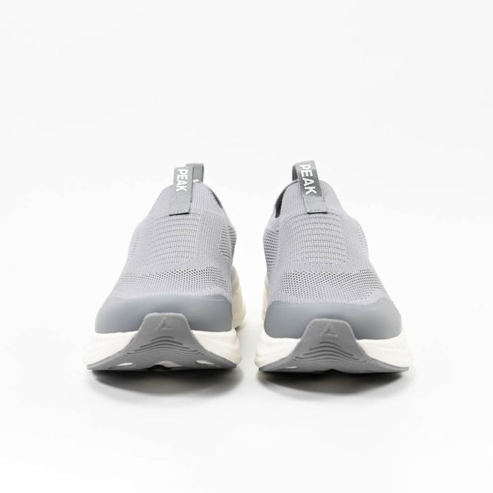 PEAK SHOES