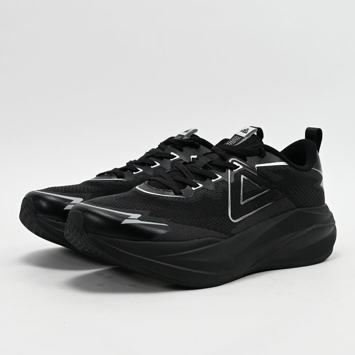 PEAK FOOTWEAR