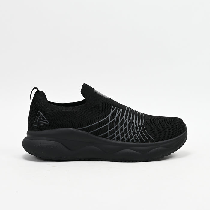 PEAK FOOTWEAR