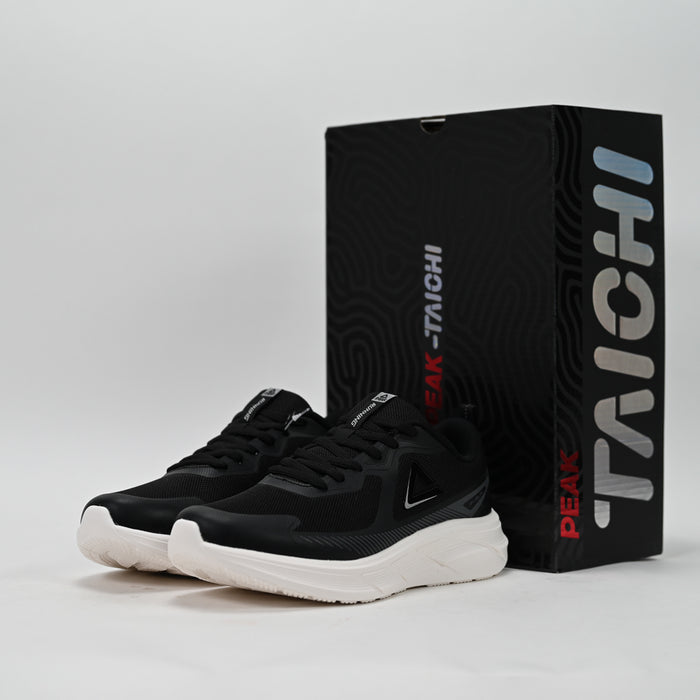 PEAK FOOTWEAR