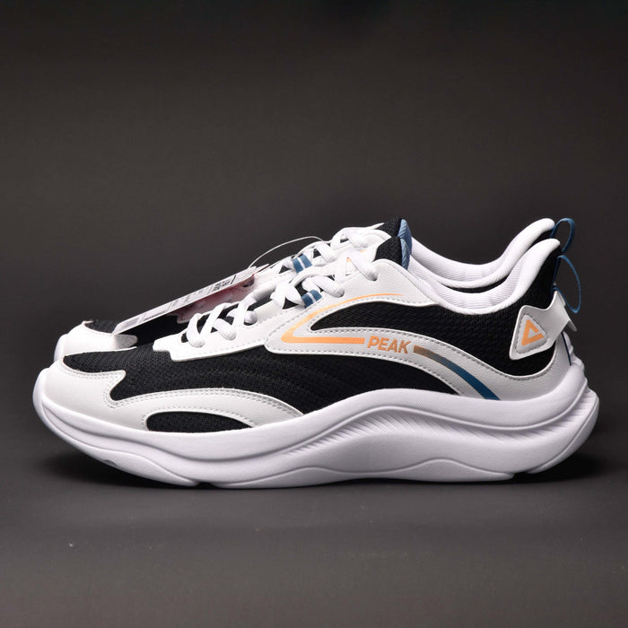 PEAK WALKING SHOES