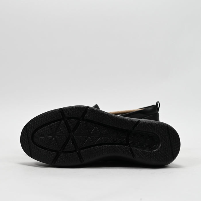 HUSH PUPPIES FOOTWEAR