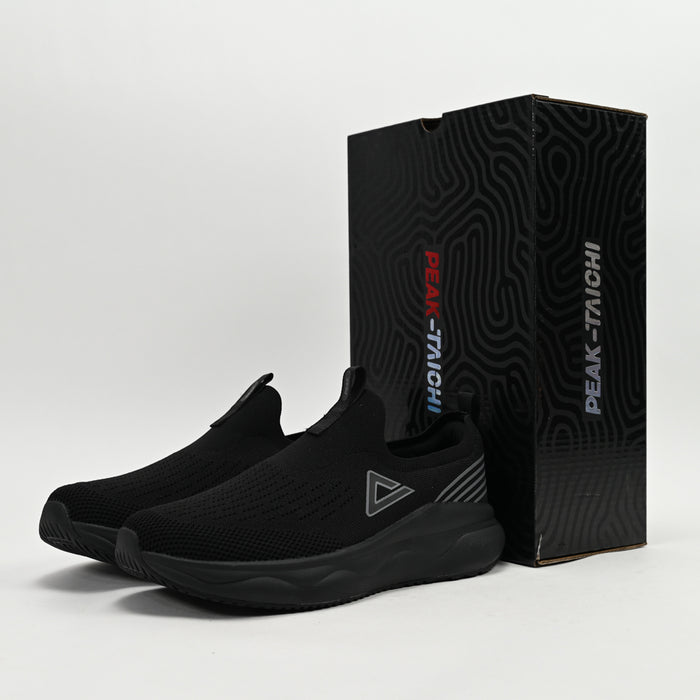 PEAK FOOTWEAR