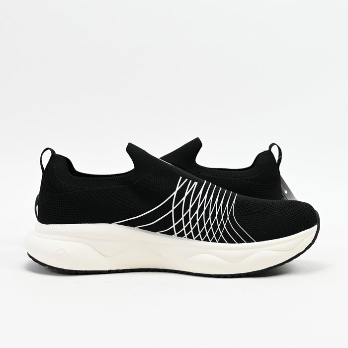 PEAK FOOTWEAR