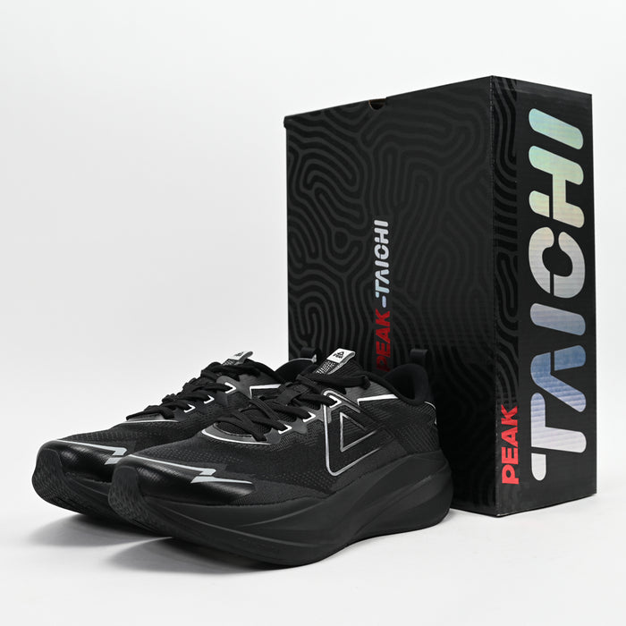 PEAK FOOTWEAR
