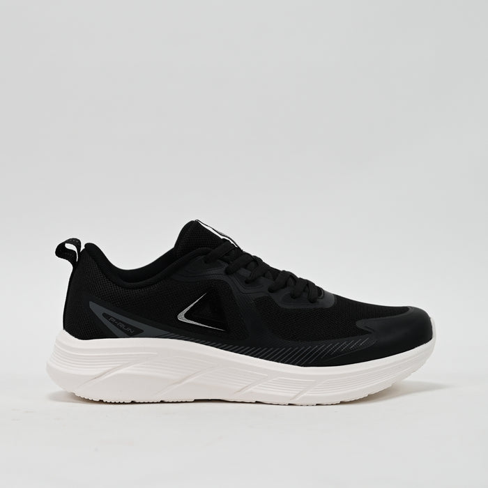 PEAK FOOTWEAR