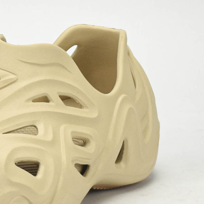 PEAK SANDALS