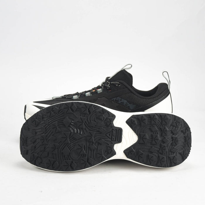 PEAK SHOES
