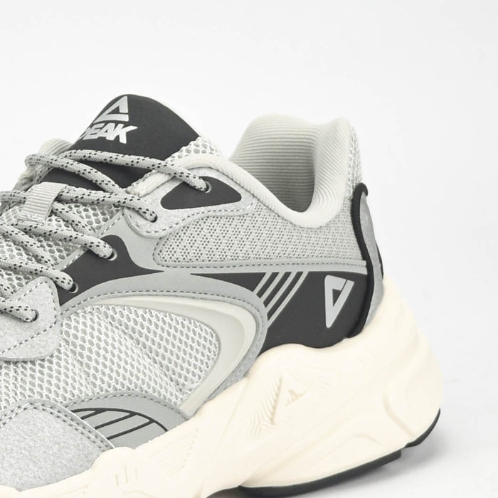 PEAK SHOES
