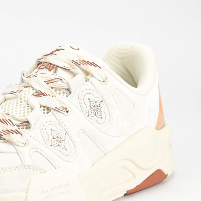 PEAK SHOES