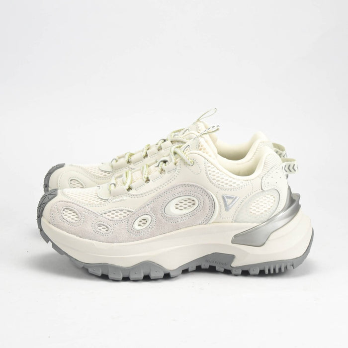PEAK SHOES