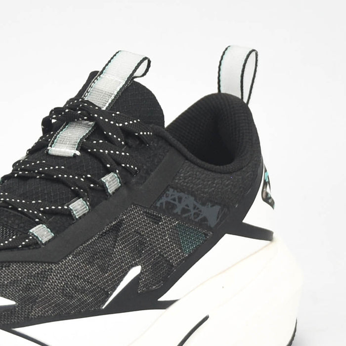 PEAK SHOES