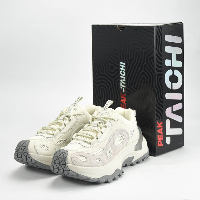 PEAK SHOES
