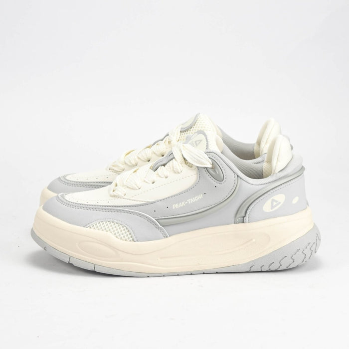 PEAK SHOES