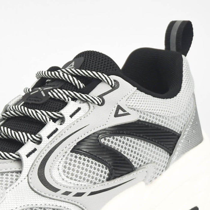 PEAK SHOES
