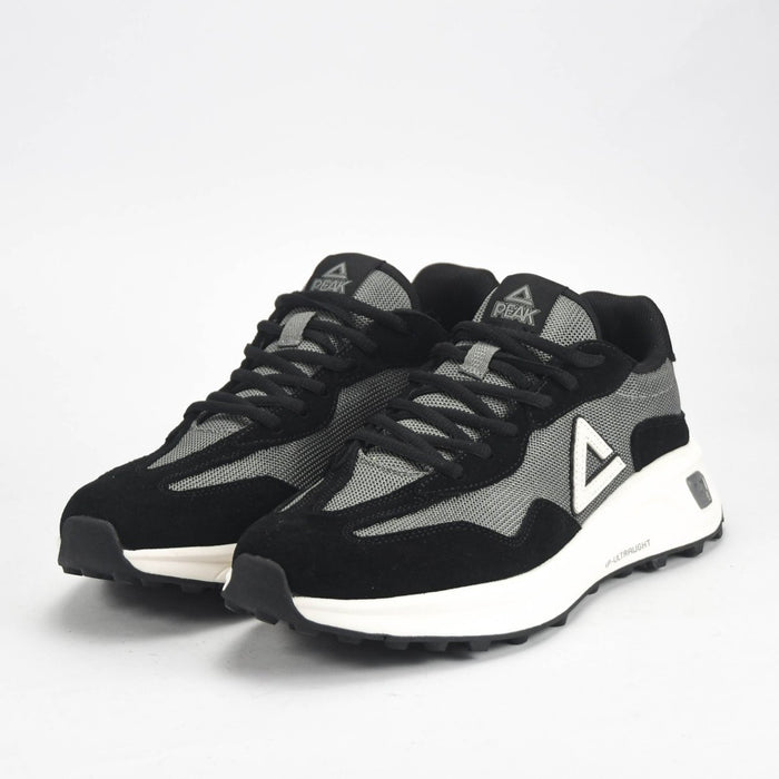 PEAK SHOES