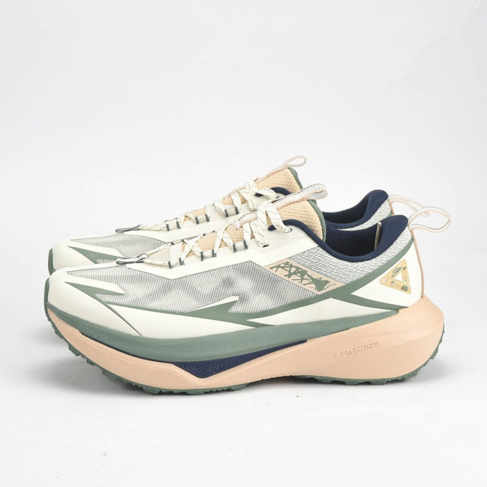 PEAK SHOES